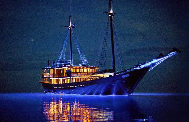 Superyacht S/Y Dunia Baru will host the opening cocktail party at the 2016 Asia Superyacht Rendezvous.